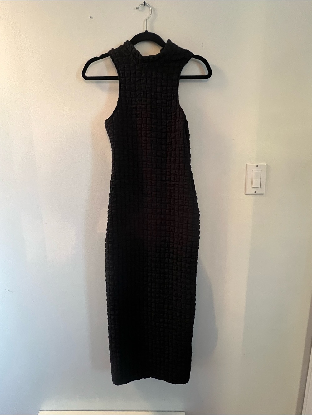 Urban Outfitters Black Sleeveless Textured Midi Dress